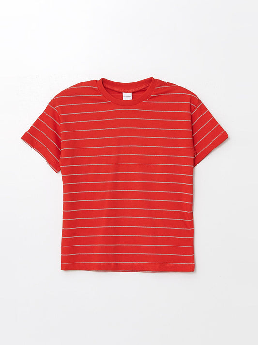 Red round neck t-shirt